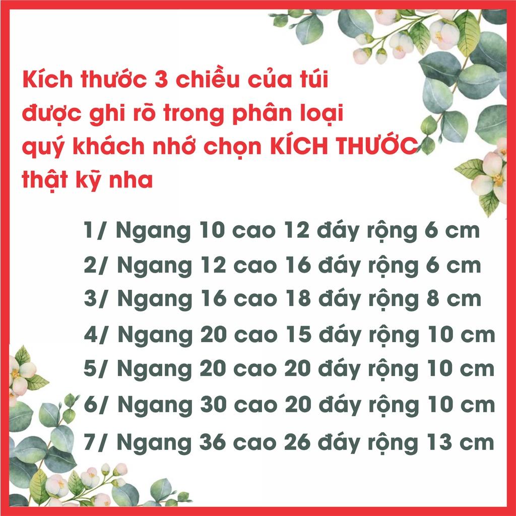 Túi giấy đựng quà được làm từ chất liệu gì?