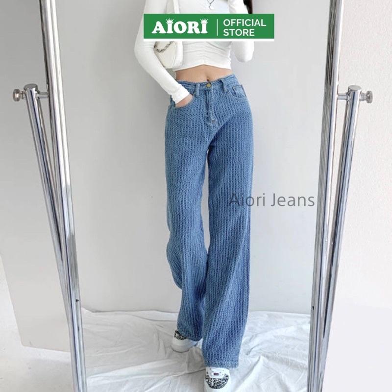 Quần jeans nữ ống suông rộng có thể phối với những món đồ nào?