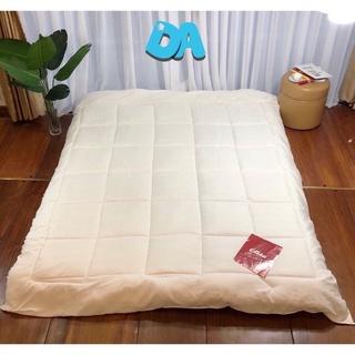 Ruột chăn bông cao cấp. Kích thước 2m x 2m2 nặng 2,2kg. Sản phẩm thích hợp cho mọi không gian phòng ngủ ạ. Giặt máy ok z