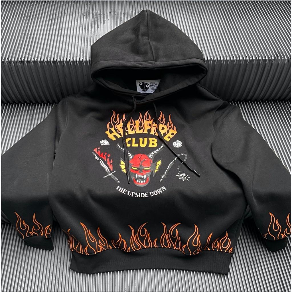 Áo khoác hoodie form rộng có những màu sắc nào được ưa chuộng hiện nay?