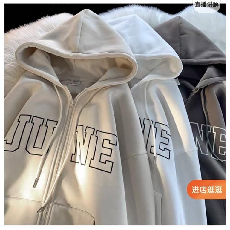 Cách để giặt và bảo quản áo hoodie sao cho đúng cách?