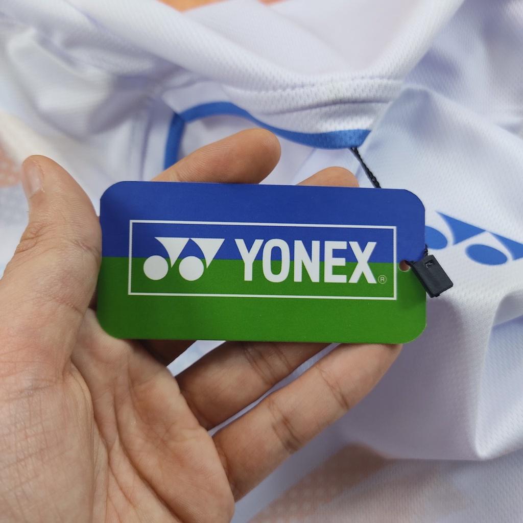 Mức giá áo cầu lông Yonex như thế nào so với các thương hiệu khác trên thị trường?